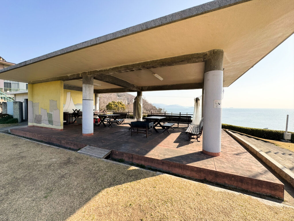 見晴らしの良いバーベキュー場